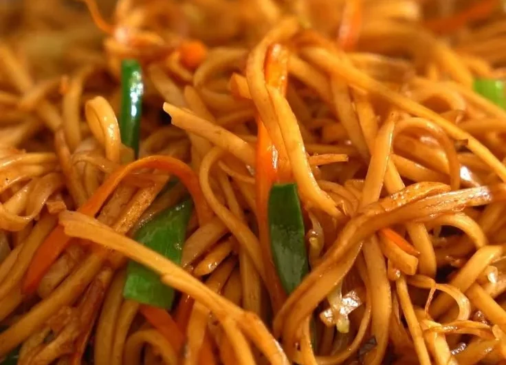 Delicious plate of easy Chow Mein noodles with vegetables and sauce