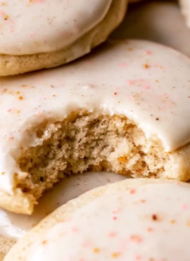 Warm and spiced Taylor Swift chai cookies on a plate, perfect for cozy moments.